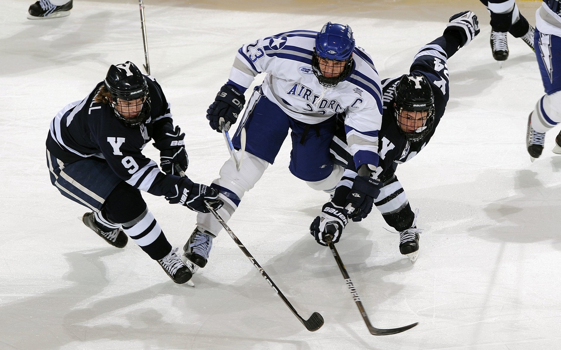 开云体育世界杯-F1新赛季揭幕战之夜，奥利维耶存在感拉满
