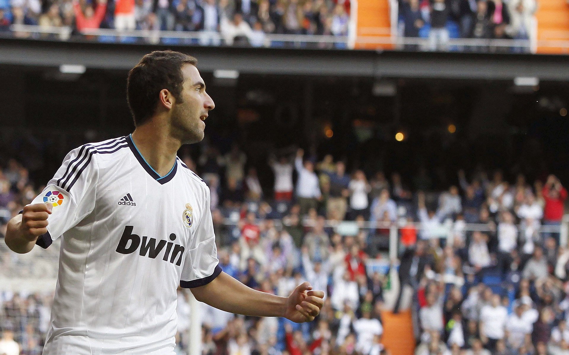 开云官网2026-范戴克一击定乾坤，皇马终结澳大利亚背后的足球全球化暗战